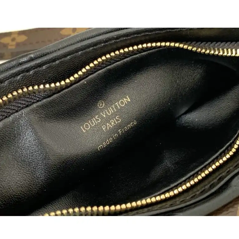 Fashionrepsfam ru LV 2012SH0026 Bags 0501
